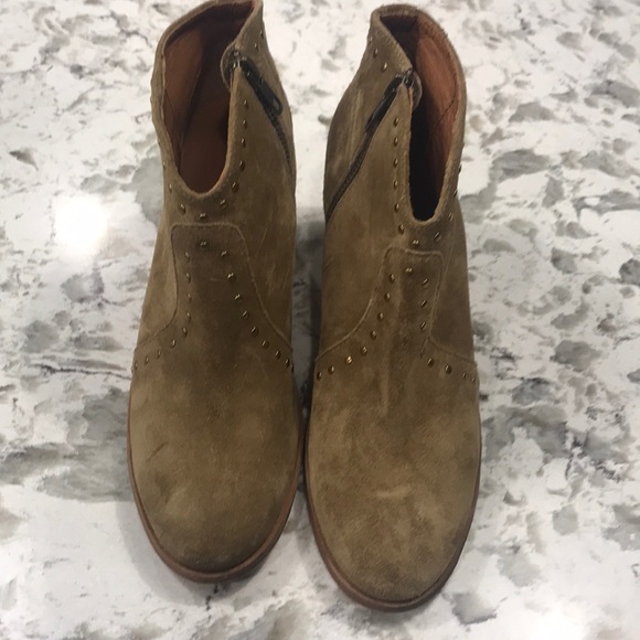 NWOT Frye Nora Stud Zip. Women’s 7 - Picture 3 of 8